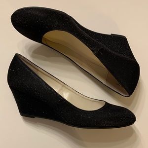 Nima Black Glitter Wedge / CL by Laundry